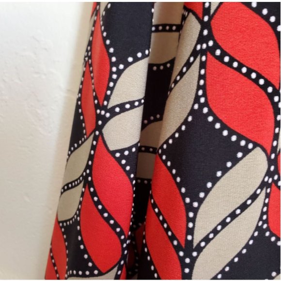 Ruby Rd. Favorites top Size M Black tan red print with tan textured dots - Picture 3 of 7